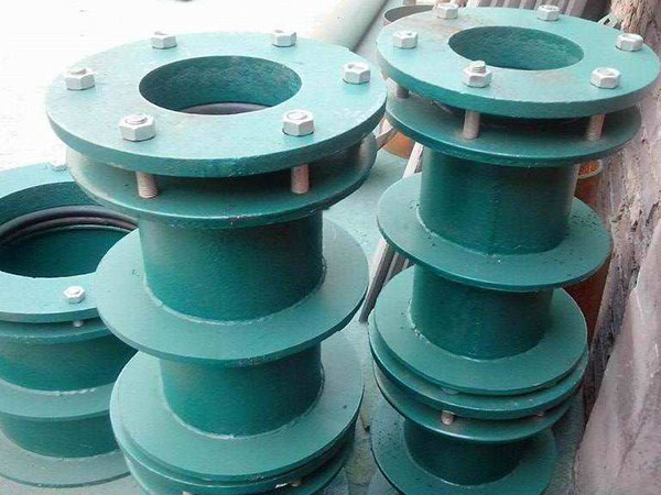 ������ˮ�׹ܣ���α��o���Է�ˮ�׹ܵĽY(ji��)��(g��u)